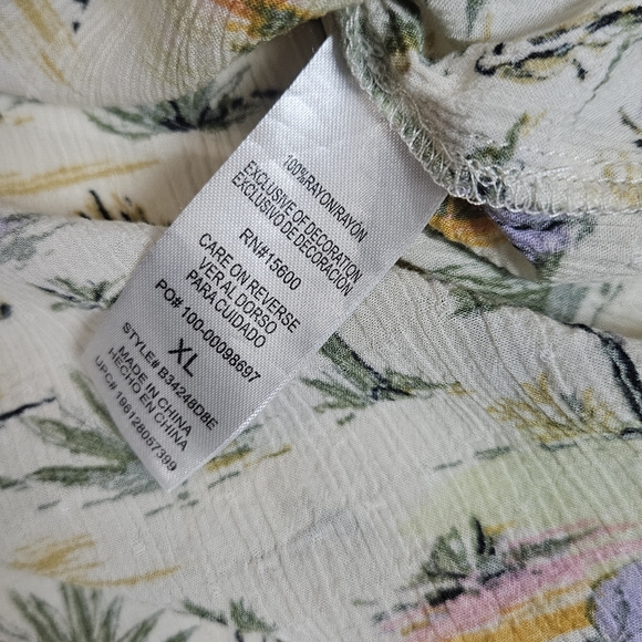 Democracy Blouse Womens XL Southwestern Desert Cactus Print Flutter Sleeve - Picture 6 of 7